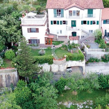 فيلا House H-Elios لوفغان المظهر الخارجي الصورة